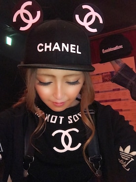 「reversal（リバーサル）のアイテム（帽子）」を使った、DJ MAIさん（レディース・167cm）の夏コーディネート