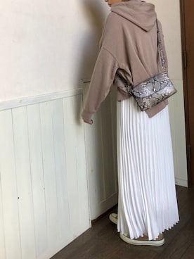 「SEVENDAYS=SUNDAY（セブンデイズサンデイ）のアイテム（パーカー）」を使った、aiaiさん（レディース・160cm）の秋コーディネート