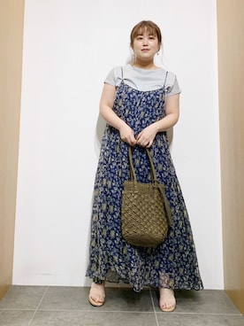 「RODE SKO（ロデスコ）のMARIA タッセルペーパーショルダー（ショルダーバッグ）」を使った、サトみ。さん（レディース・151cm）の春コーディネート