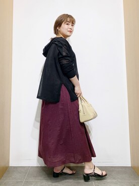「URBAN RESEARCH（アーバンリサーチ）のフードシアーニット（ニット/セーター）」を使った、サトみ。さん（レディース・151cm）の春コーディネート