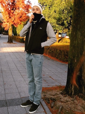 「アイテム（ダウンベスト）」を使った、TAMUKEIさん（メンズ・182cm）の冬コーディネート