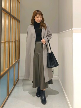 「レザースカート」｜「アイテム（チェスターコート）」を使った、megu_lpさん（レディース・160cm）の秋コーディネート