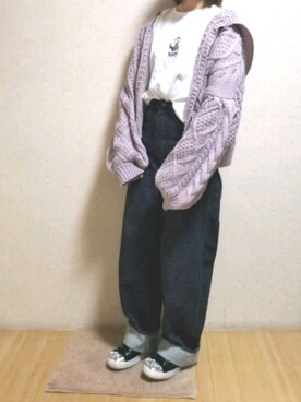 「UNIQLO（ユニクロ）のハイライズワイドストレートジーンズ（デニムパンツ）」を使った、YUMI…さん（レディース・157cm）の冬コーディネート