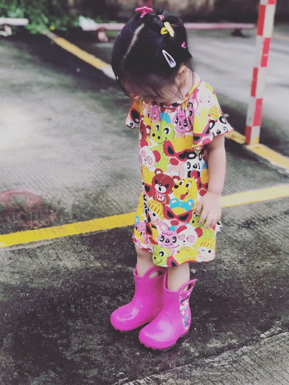 「HYSTERIC MINIのアイテム（ワンピース、その他）」を使った、cynthiayungさん（キッズ・90cm）の秋コーディネートの1枚目の写真