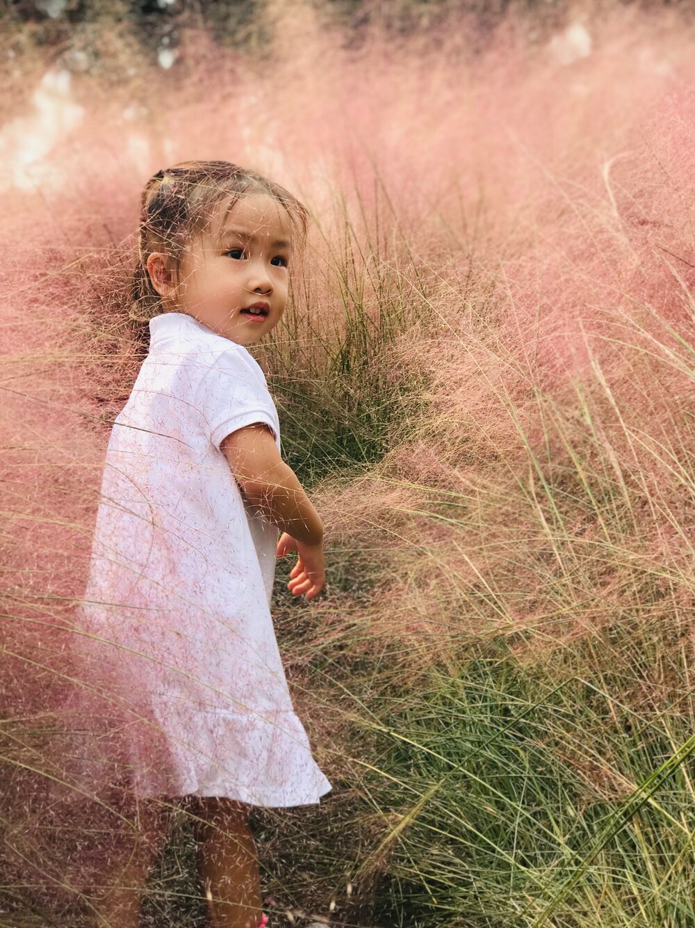 「POLO RALPH LAURENのアイテム（ワンピース、ホワイト系）」を使った、cynthiayungさん（キッズ・90cm）の秋コーディネートの1枚目の写真