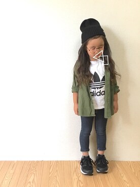 「ハラチ」｜「アイテム（帽子）」を使った、M I H A R Uさん（キッズ・100cm）の秋コーディネート