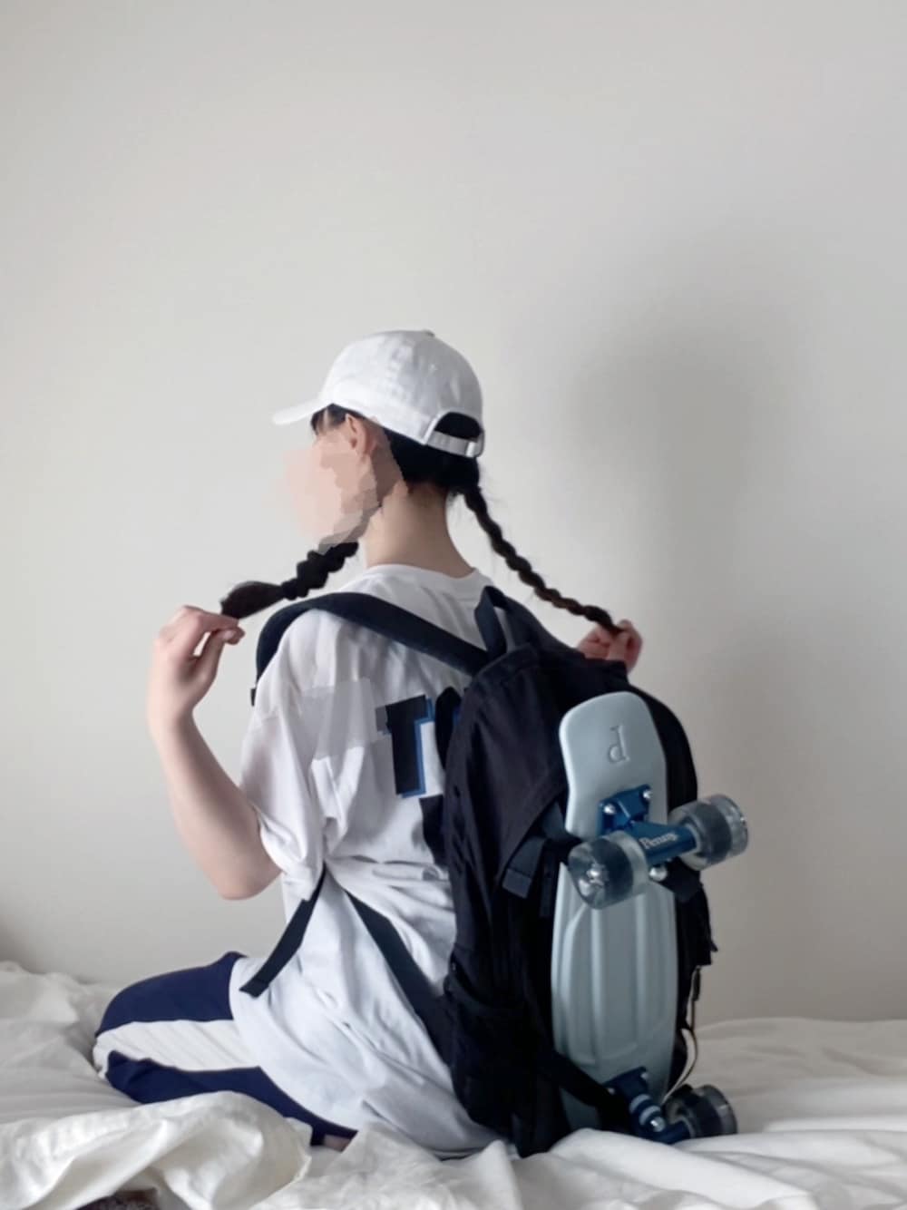 「81teez、みつあみ、スケボー、penny、pennyskateboard、ペニー、スポーツミックス、ジャージ、黒リュック」｜「THRASHERのHOLOGRAM LOGO DAD CAP/スラッシャー ロゴ キャップ 帽子 ユニセックス（キャップ、ホワイト系）」を使った、fuyuさん（レディース・158cm）の夏コーディネートの1枚目の写真