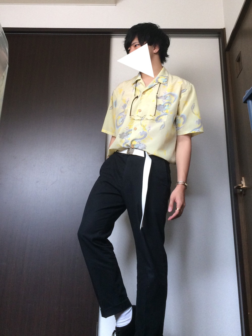 「大学生、今日のコーデ、おしゃれさんと繋がりたい、お洒落さんとつながりたい、柄シャツ、オープンカラーシャツ、ガチャベルト、古着、古着コーデ」｜「WEGOのWEGO/ラウンドタイプメガネ（メガネ、ゴールド系）」を使った、みっきー。さん（メンズ・173cm）の夏コーディネートの1枚目の写真