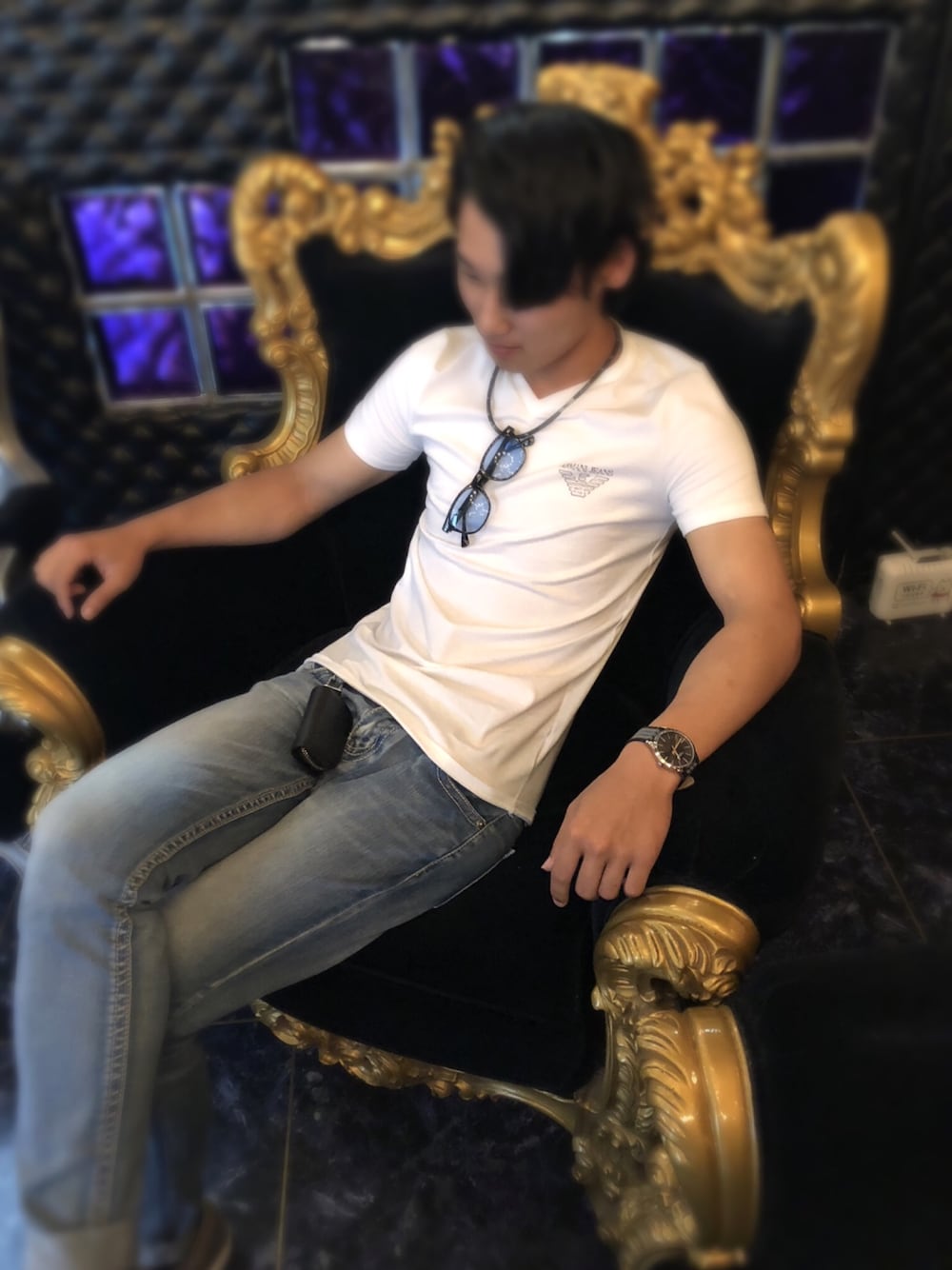「EMPORIO ARMANIのアイテム（Tシャツ/カットソー、ホワイト系）」を使った、りゅ。さん（メンズ・165cm）の春コーディネートの1枚目の写真