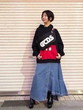 「GCDS」｜なべさん（レディース・161cm）の秋コーディネート