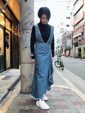 「タートルネック」｜「アイテム（デニムスカート）」を使った、なべさん（レディース・161cm）の冬コーディネート