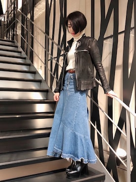 「タートルネック」｜「アイテム（デニムスカート）」を使った、なべさん（レディース・161cm）の冬コーディネート