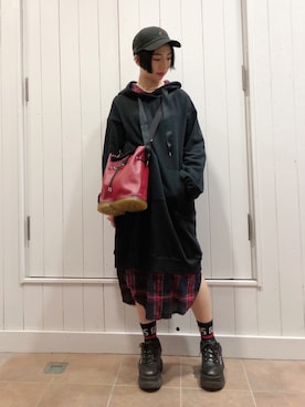 「ROYAL FLASH（ロイヤルフラッシュ）のアイテム（帽子）」を使った、なべさん（レディース・161cm）の秋コーディネート