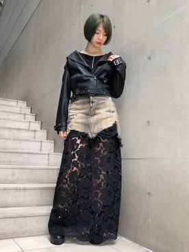 「大人ガーリー」｜「アイテム（ライダースジャケット）」を使った、なべさん（レディース・161cm）の冬コーディネート