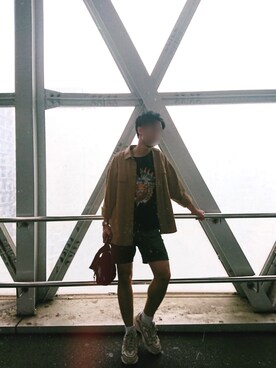 「kicks」｜「アイテム（アナログ腕時計）」を使った、ミンミンさん（メンズ・173cm）の秋コーディネート