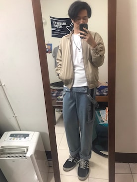 「TOPMAN（トップマン）のアイテム（Tシャツ/カットソー）」を使った、Canさん（メンズ・177cm）の秋コーディネート