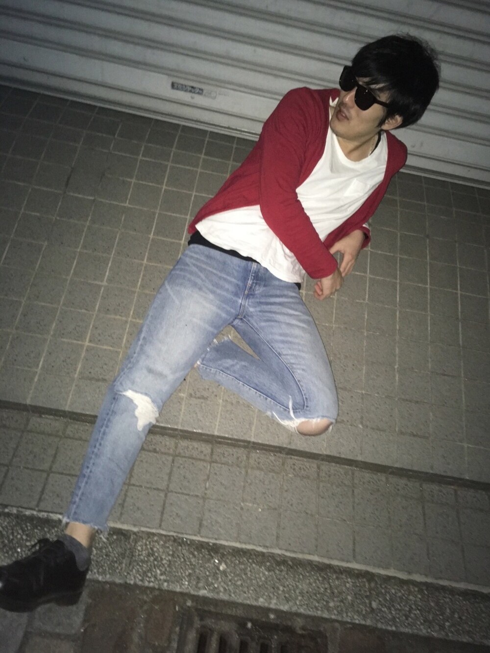 「ドラフトLS、Levi's、banalchicbizarre、Dr.Martens、カジュアルコーデ、banal chic bizarre、カーディガン」｜「Levi's 505c JOYEのアイテム（デニムパンツ、ブルー系）」を使った、KAZUさん（メンズ・172cm）の冬コーディネートの1枚目の写真