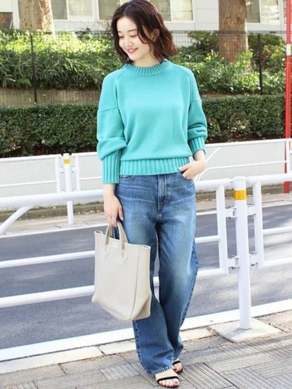 IENA（イエナ）の「カシミヤ混天竺クルーネックプルオーバー