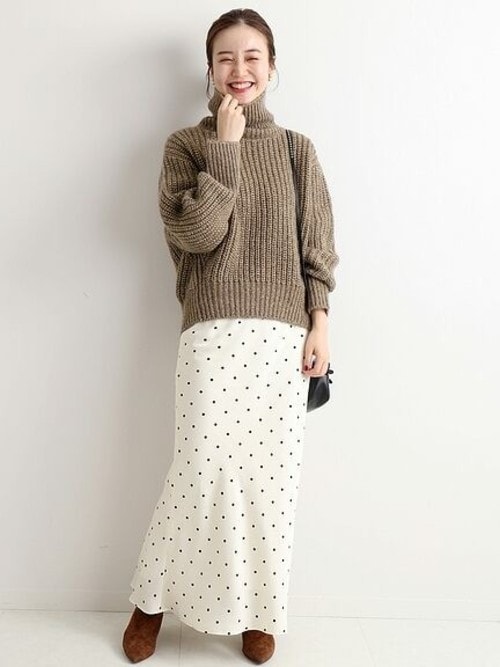 IENA丸の内店(Le Dome)endoさんのニット/セーター「BROLIOタートルネックプルオーバー◆(IENA|イエナ)」を使ったコーディネート