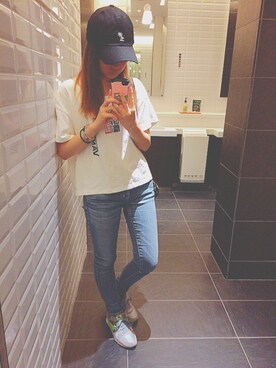 「Kastane（カスタネ）のアイテム（Tシャツ/カットソー、ホワイト系）」を使った、Aya Imaiさん（レディース・159cm）の夏コーディネート