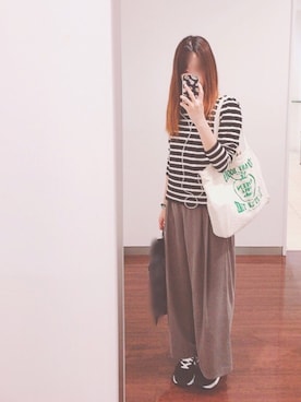 「un dix cors（アンディコール）の起毛デラヴェボーダープルオーバー（Tシャツ/カットソー、ブラック系）」を使った、Aya Imaiさん（レディース・159cm）の秋コーディネート