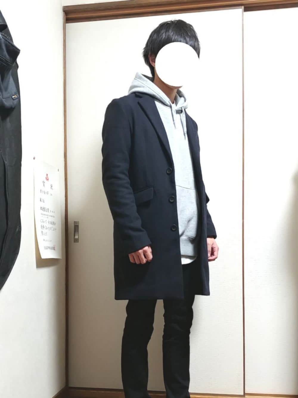 「チェスターコート、パーカー、低身長、プチプラ、GU、THE CASUAL(THE CASUAL)、RAGEBLUE、レイヤードスタイル、冬、シンプルコーデ」｜「THE CASUALのウールメルトンチェスターコート（チェスターコート、ブルー系）」を使った、yuna(低身長)さん（メンズ・161cm）の冬コーディネートの1枚目の写真