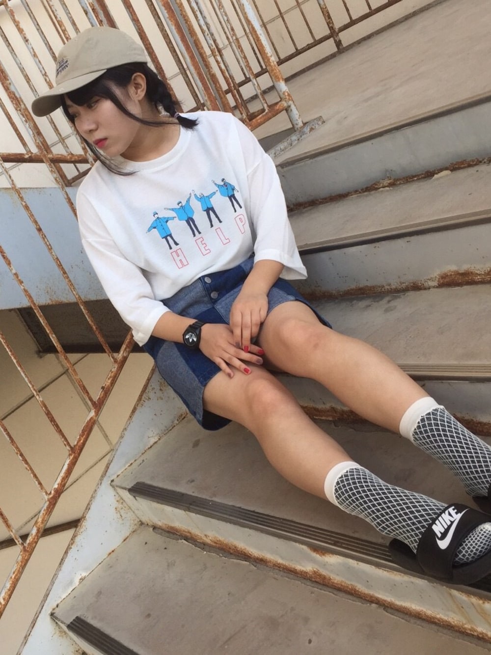 「オルチャンファッション、オルチャンコーデ、韓国ファッション、靴下屋、網ソックス、ラメソックス、adidas」｜「adidasのアイテム（キャップ、ベージュ系）」を使った、えれなさん（レディース・158cm）の秋コーディネートの1枚目の写真