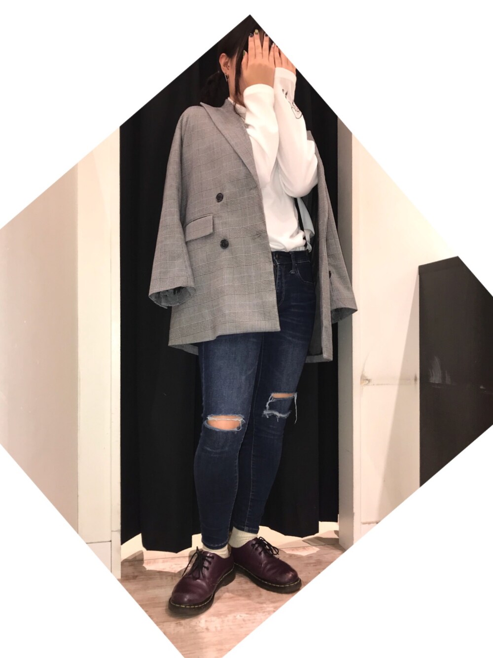 「かっちり、グレンチェック、WEGO、デニム、ジャケット、Dr.Martens」｜「WEGOのWEGO/ロールネックカットソー（Tシャツ/カットソー、ホワイト系）」を使った、えれなさん（レディース・158cm）の冬コーディネートの1枚目の写真