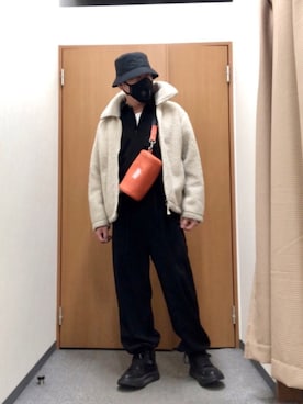 「Re（アールイー）のアイテム」を使った、Masato Kurosakiさん（メンズ・174cm）の春コーディネート