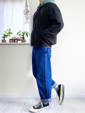 「アイテム（パーカー、グリーン系）」を使った、TAKUさん（メンズ・175cm）の冬コーディネート