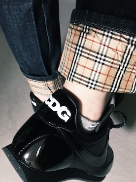 「BLACK COMME des GARCONS（ブラックコムデギャルソン）のアイテム（スニーカー、ブラック系）」を使った、ユノさん（レディース・164cm）の春コーディネート