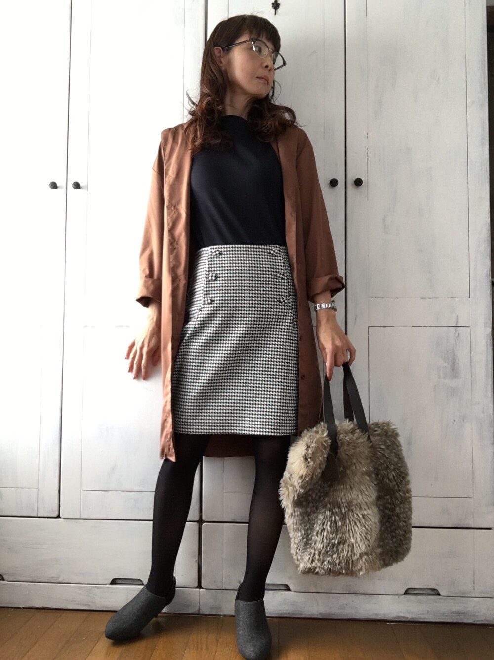 「クラシックメガネコーデ、シンプル、めがね、グレンチェック、ブーティ、タイトスカート、秋服、GU、無印良品、チェック」｜「classicalelfのアイテム（ワンピース、ブラウン系）」を使った、まゆみんさん（レディース・160cm）の秋コーディネートの1枚目の写真