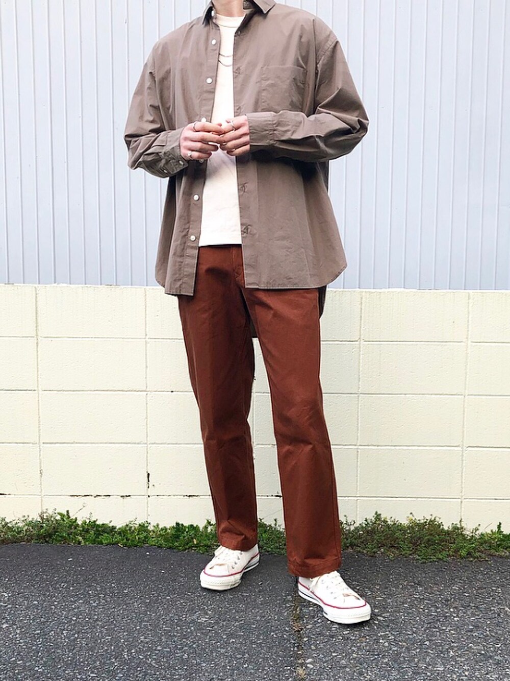 「シンプル、秋、ビックシルエット、オーバーサイズ、カジュアルコーデ、プチプラ、ootd、シャツスタイル」｜「HAREの2チェーンネックレス(HARE)（ネックレス、シルバー系）」を使った、mimumimuさん（メンズ・169cm）の秋コーディネートの1枚目の写真