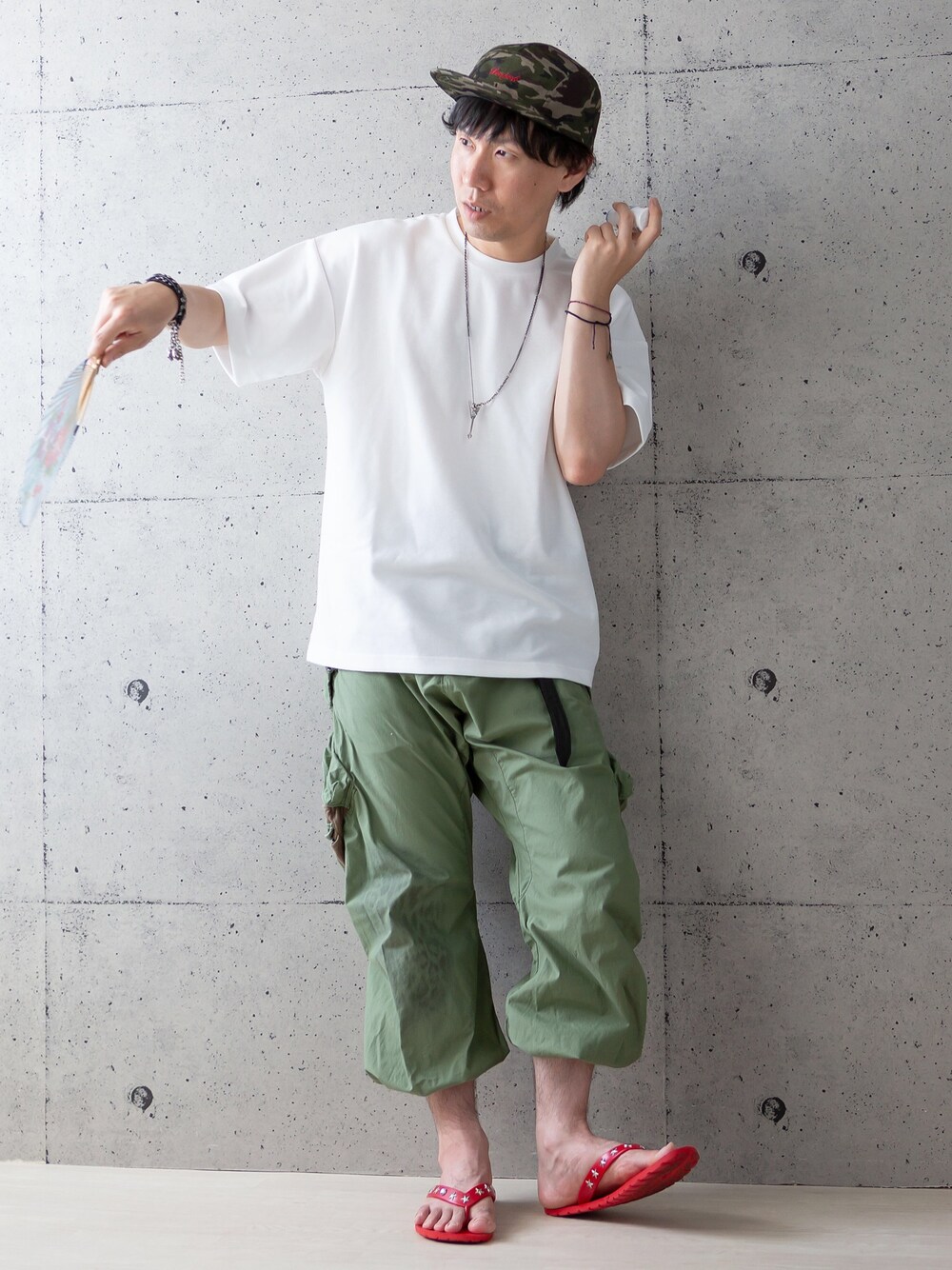 「LOW JACK DESIGN、lowjackDesign、キャップ、カモフラ、シンプル、ビッグシルエット、ゆるコーデ、サルエルパンツ、カーゴパンツ、サンダル」｜「LOW JACK DESIGNのアイテム（キャップ、その他）」を使った、ますだ@Jさん（メンズ・167cm）の夏コーディネートの1枚目の写真