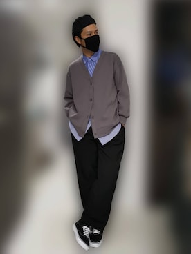 「レディース」｜「アイテム（スラックス）」を使った、KOMYさん（メンズ・179cm）の春コーディネート