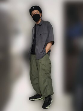 「オリーブ」｜「アイテム（ハンチング/ベレー帽）」を使った、KOMYさん（メンズ・179cm）の春コーディネート