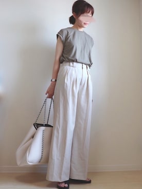 「センタープレスパンツ」｜「アイテム（腕時計）」を使った、くろろーさん（レディース・160cm）の夏コーディネート