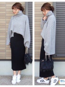「GRL（グレイル）のニットタイトロングスカート（スカート）」を使った、miho🅰ニコさん（レディース・165cm）の秋コーディネート