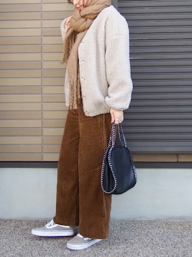 「Lepidos（レピドス）のアイテム（パンツ）」を使った、miho🅰ニコさん（レディース・165cm）の冬コーディネート