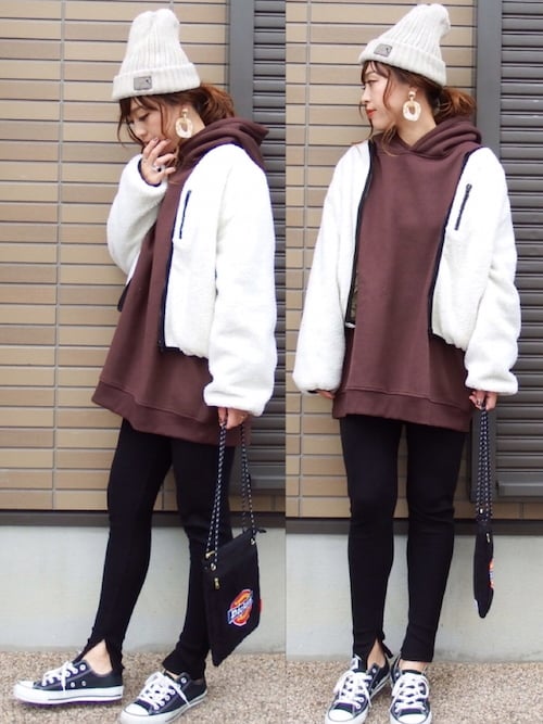 miho🅰ニニさんのパーカー「ウラキモウbigパーカー フーディ(kutir|クティール)」を使ったコーディネート