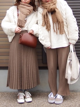 「SEVENDAYS=SUNDAY（セブンデイズサンデイ）のアイテム（ハンドバッグ）」を使った、miho🅰ニコさん（レディース・165cm）の冬コーディネート