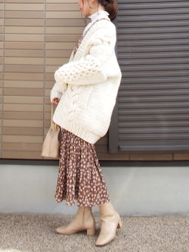 「ALLUMER（アリュメール）のアイテム（トップス）」を使った、miho🅰ニコさん（レディース・165cm）の冬コーディネート