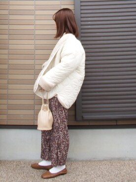 「CANAL JEAN（キャナルジーン）のアイテム（ノーカラージャケット）」を使った、miho🅰ニコさん（レディース・165cm）の冬コーディネート