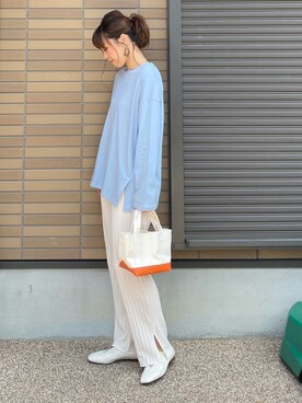 「ブルー x ホワイト」｜「アイテム（バレエシューズ）」を使った、miho🅰ニコさん（レディース・165cm）の夏コーディネート