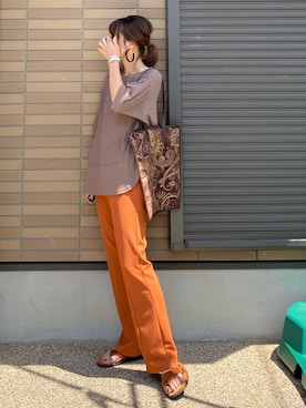 「シェリーアイランド」｜「アイテム（スラックス）」を使った、miho🅰ニコさん（レディース・165cm）の秋コーディネート