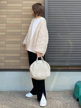 「FREAK'S STORE（フリークスストア）の▽【WEB限定】リブフレアサマーニットパンツ(カラーパンツ)（スラックス）」を使った、miho🅰ニコさん（レディース・165cm）の冬コーディネート