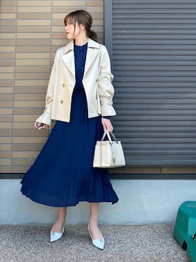 「ネイビーコーデ」｜「アイテム（トレンチコート）」を使った、miho🅰ニコさん（レディース・165cm）の冬コーディネート