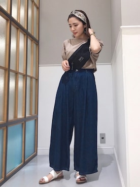 「LEPSIM（レプシィム）のメンアサデニムフレアワイドパンツ　831493（デニムパンツ、ブルー系）」を使った、chieminさん（レディース・162cm）の春コーディネート