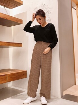 「LEPSIM（レプシィム）のムジガラワイドパンツ　849617（その他パンツ、ブラウン系）」を使った、chieminさん（レディース・162cm）の秋コーディネート