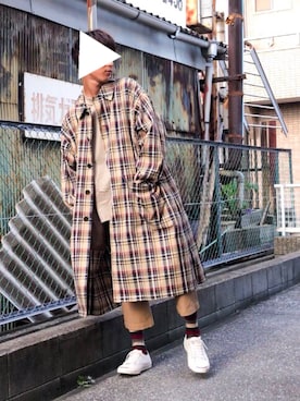 「秋のカフェオレコーデ」｜「アイテム（ステンカラーコート）」を使った、TenMuさん（メンズ・177cm）の秋コーディネート